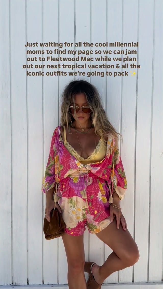 Hi, queen! Do you love discovering cool/unique brands, living life in the sun & wearing too much jewelry? Same 🌺✨🤍